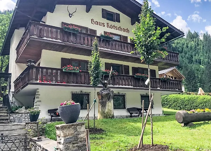 Haus Koetschach-3 By Interhome Lägenhet *